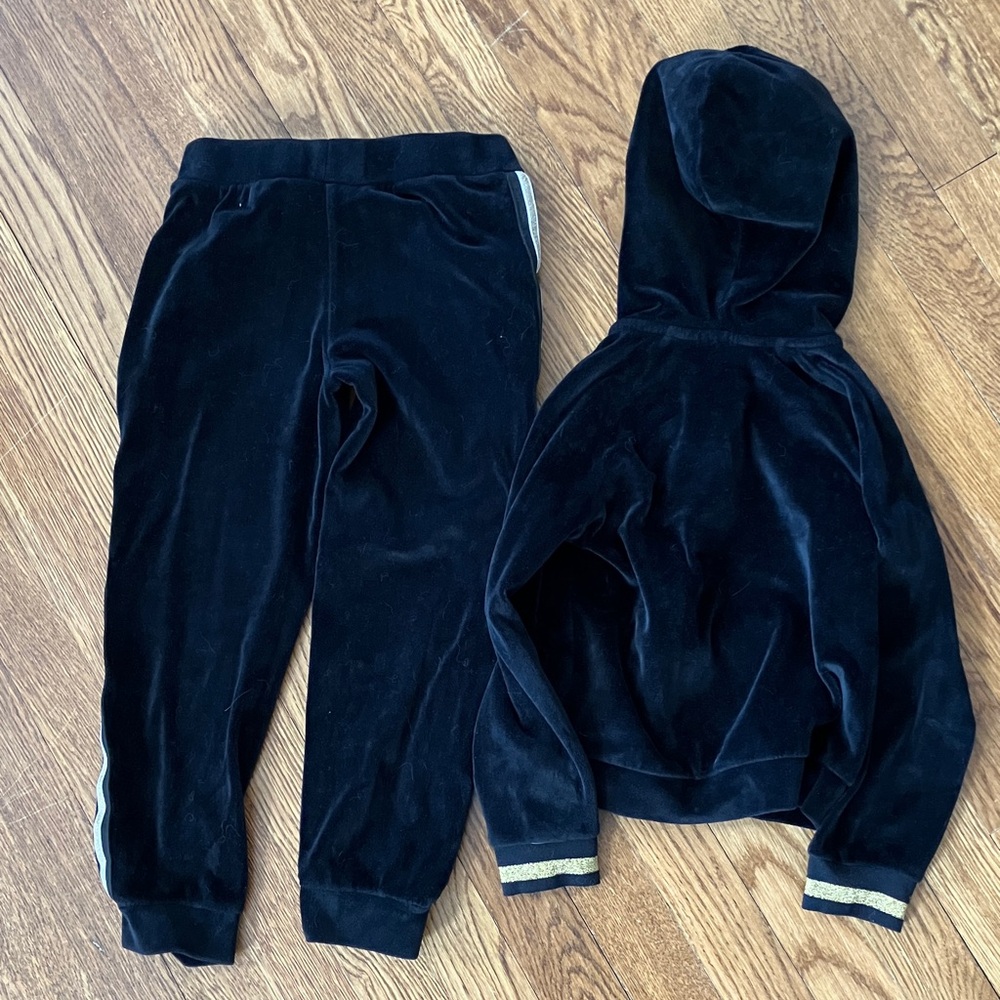 Size 6 Ideology Black Velour Hoodie & Jogger Set with gold Stripe - Picture 3 of 3
